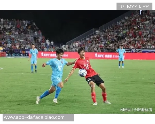 南通队禁区外惊艳凌空抽射中框金成民倒勾补射精彩破门